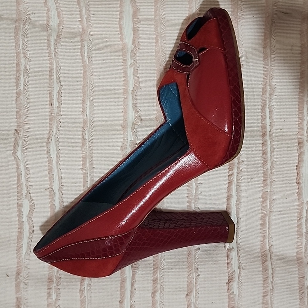 Marc Jacobs Red Suede Snake Print Peep-Toe Heels - Picture 7 of 17